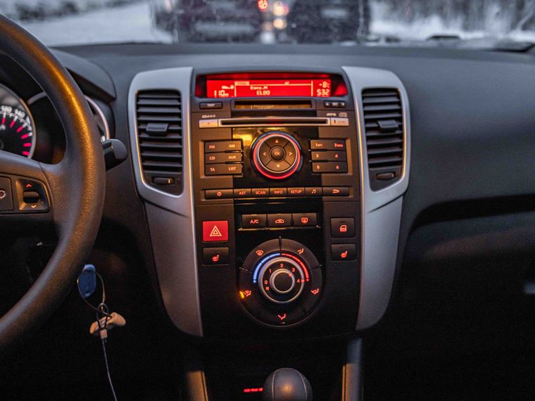 KIA Venga 2014 года, 165 000 км - вид 7