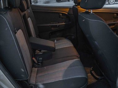 KIA Venga 2014 года, 165 000 км - вид 10