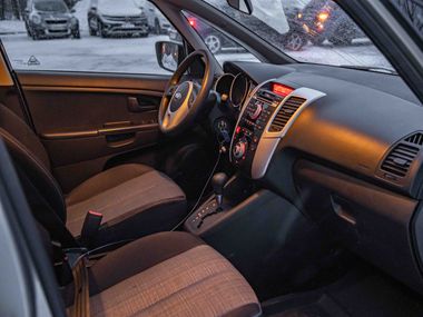 KIA Venga 2014 года, 165 000 км - вид 11