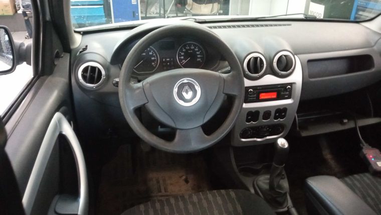 Renault Sandero 2013 года, 179 656 км - вид 5