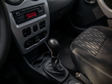 Renault Sandero 2013 года, 179 656 км - вид 8