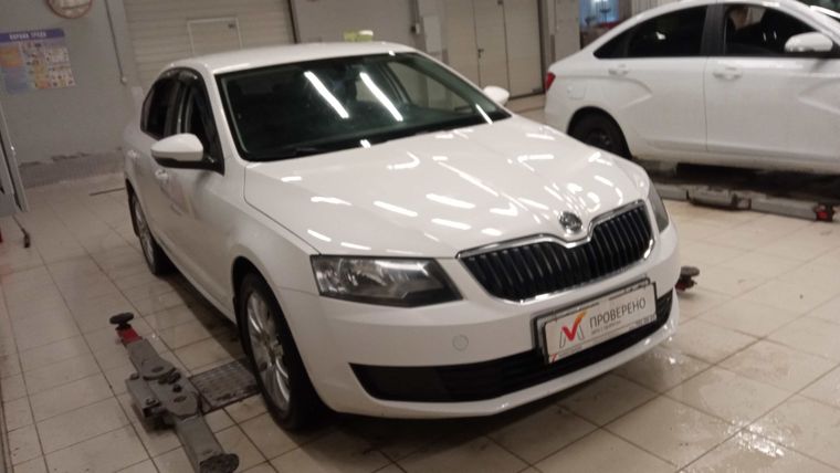 Skoda Octavia 2014 года, 220 000 км - вид 3