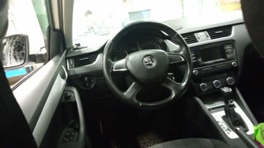 Skoda Octavia 2014 года, 220 000 км - вид 5