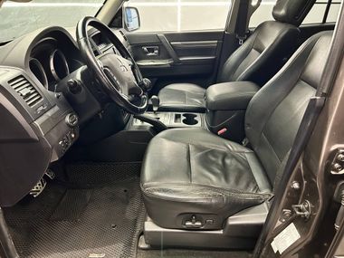 Mitsubishi Pajero 2012 года, 246 219 км - вид 10