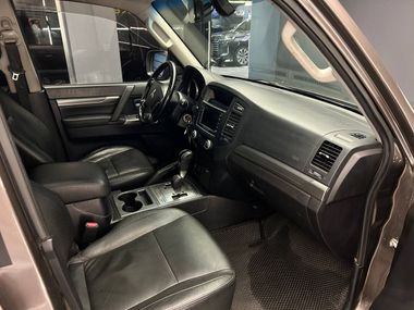 Mitsubishi Pajero 2012 года, 246 219 км - вид 12