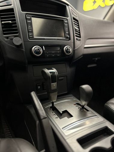 Mitsubishi Pajero 2012 года, 246 219 км - вид 14