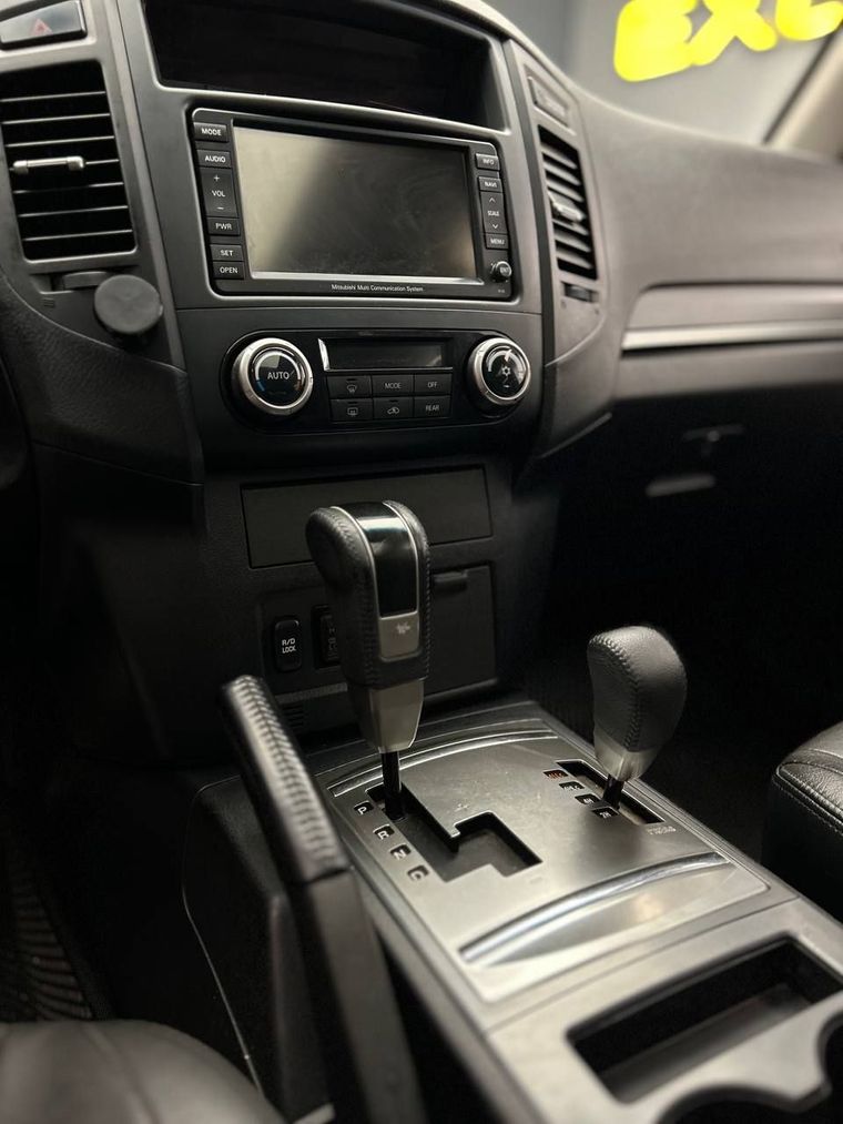 Mitsubishi Pajero 2012 года, 246 219 км - вид 14