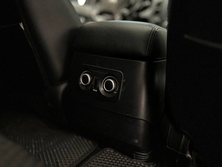 Mitsubishi Pajero 2012 года, 246 219 км - вид 17