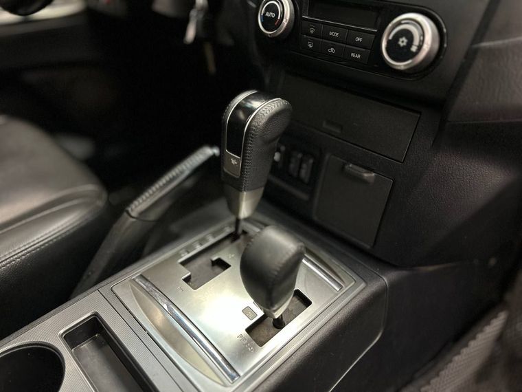 Mitsubishi Pajero 2012 года, 246 219 км - вид 13