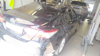 Toyota Camry 2021 года, 245 390 км - вид 3