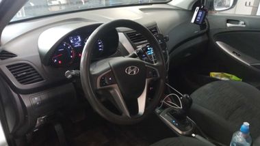 Hyundai Solaris 2014 года, 209 454 км - вид 5