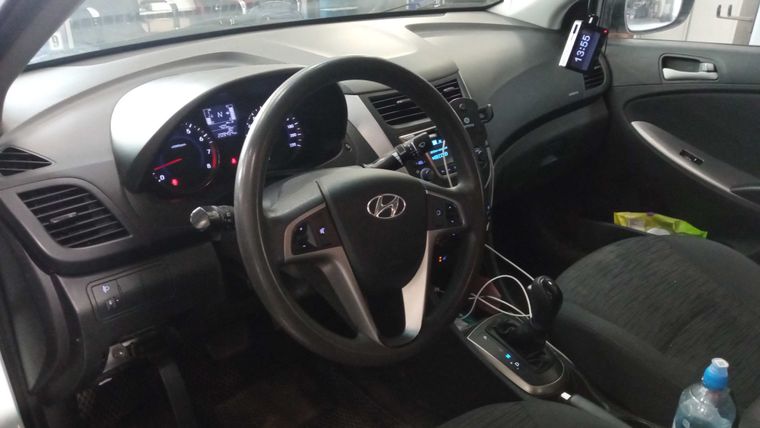 Hyundai Solaris 2014 года, 209 454 км - вид 5