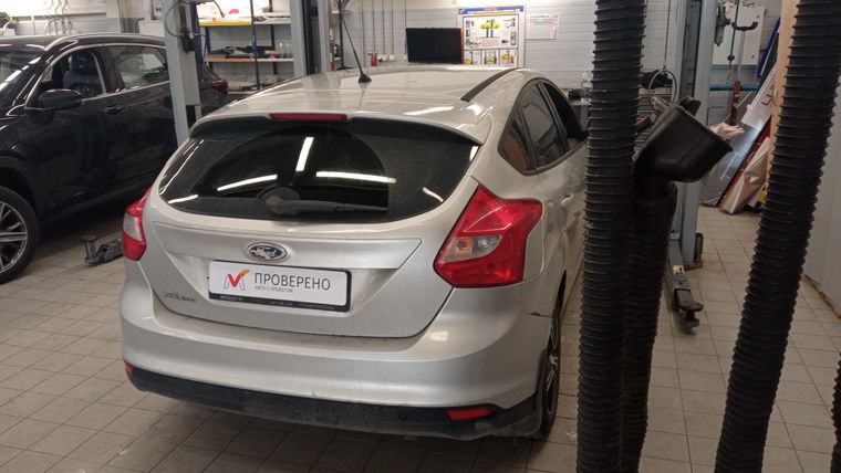 Ford Focus 2012 года, 137 738 км - вид 4