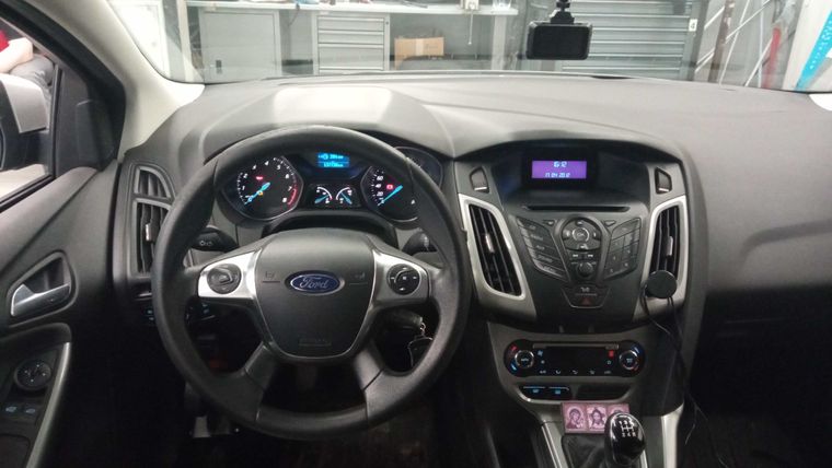 Ford Focus 2012 года, 137 738 км - вид 5