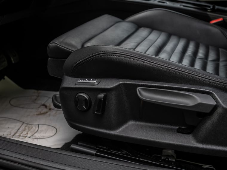 Volkswagen Passat 2019 года, 133 776 км - вид 12