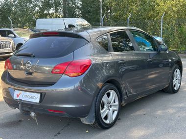 Opel Astra 2011 года, 221 074 км - вид 4