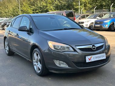 Opel Astra 2011 года, 221 074 км - вид 4