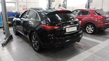 Infiniti QX70 2013 года, 221 226 км - вид 4