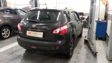 Nissan Qashqai 2012 года, 268 419 км - вид 3
