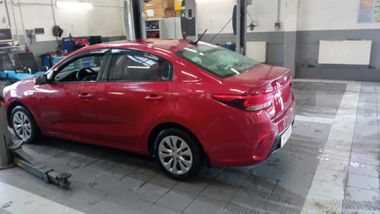 Kia Rio 2018 года, 152 313 км - вид 4