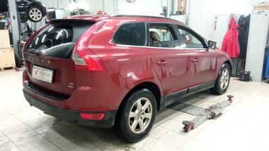 Volvo XC60 2009 года, 270 272 км - вид 3