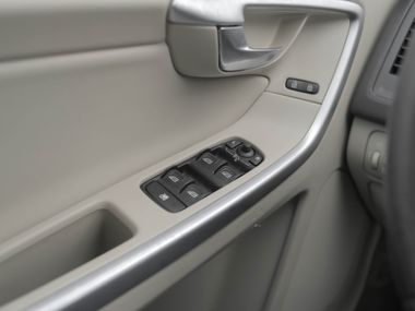 Volvo XC60 2009 года, 270 272 км - вид 9