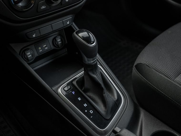 Hyundai Solaris 2017 года, 92 000 км - вид 8