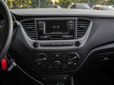 Hyundai Solaris 2017 года, 92 000 км - вид 7