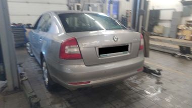 Skoda Octavia 2011 года, 241 483 км - вид 4