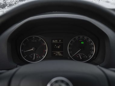 Skoda Octavia 2011 года, 241 483 км - вид 5