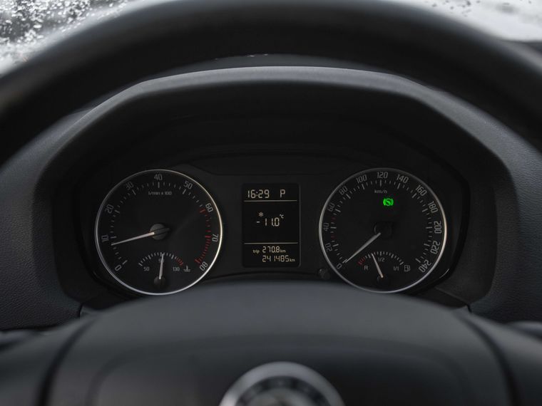 Skoda Octavia 2011 года, 241 483 км - вид 5