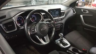 Kia Ceed 2019 года, 128 896 км - вид 5