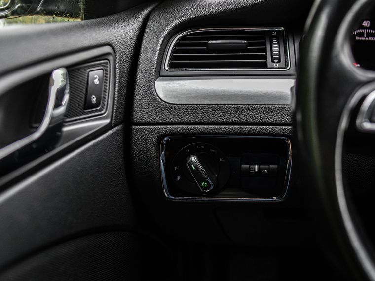 Skoda Superb 2013 года, 170 874 км - вид 11