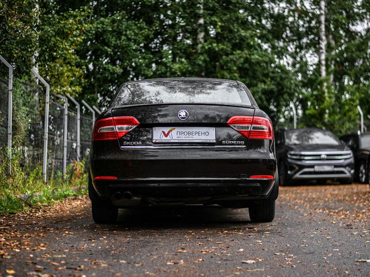 Skoda Superb 2013 года, 170 874 км - вид 4