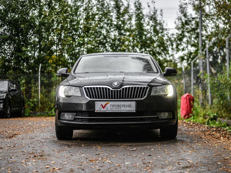 Skoda Superb 2013 года, 170 874 км - вид 3
