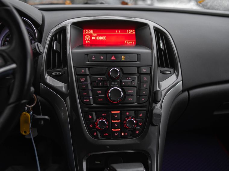Opel Astra 2012 года, 267 887 км - вид 7
