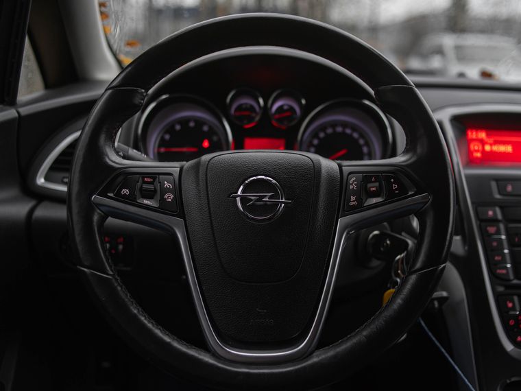 Opel Astra 2012 года, 267 887 км - вид 6
