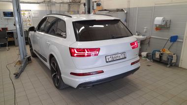 Audi Q7 2016 года, 256 662 км - вид 4