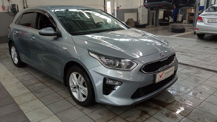 KIA Ceed 2019 года, 119 082 км - вид 3