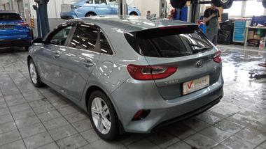 KIA Ceed 2019 года, 119 082 км - вид 5