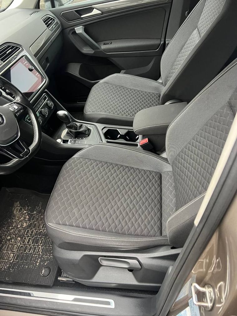 Volkswagen Tiguan 2019 года, 101 771 км - вид 5