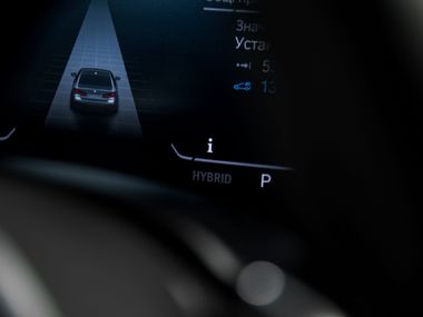 BMW 5 серия 2022 года, 12 751 км - вид 9