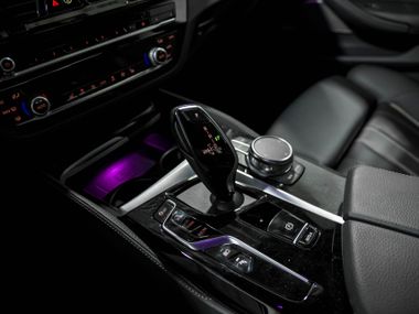 BMW 5 серия 2022 года, 12 751 км - вид 17