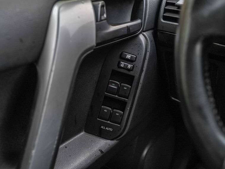 Toyota Land Cruiser Prado 2014 года, 201 217 км - вид 11