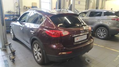 Infiniti QX50 2014 года, 157 543 км - вид 4