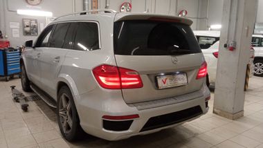 Mercedes-Benz GL-класс 2015 года, 219 803 км - вид 4