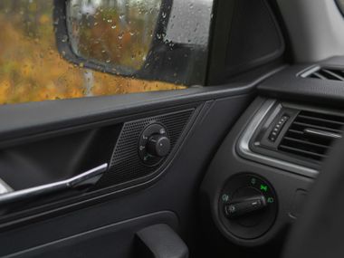 Skoda Rapid 2018 года, 88 000 км - вид 10