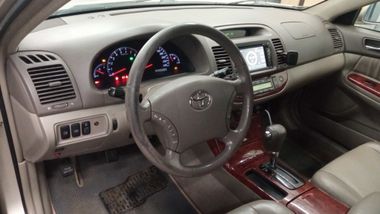 Toyota Camry 2004 года, 333 149 км - вид 5