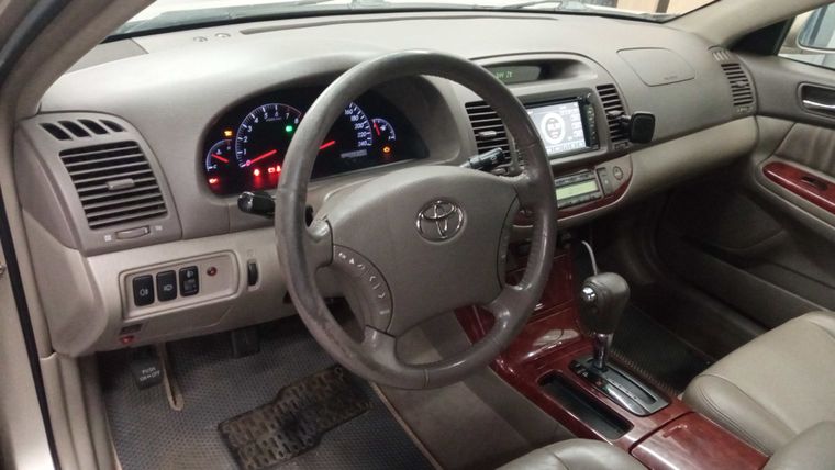Toyota Camry 2004 года, 333 149 км - вид 5
