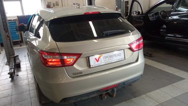 ВАЗ (LADA) Vesta Cross 2017 года, 101 723 км - вид 4